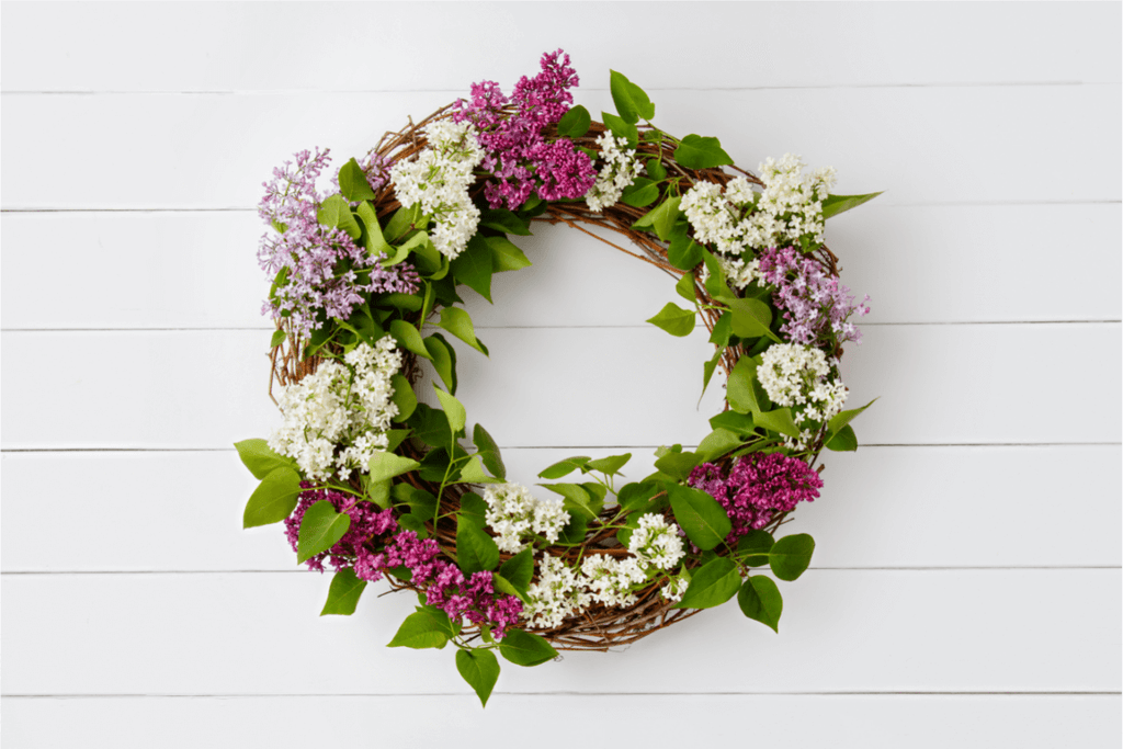 Reasons your wreaths can stay up all year round!