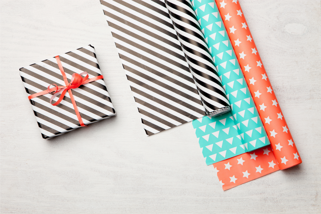 Gift wrap rolls